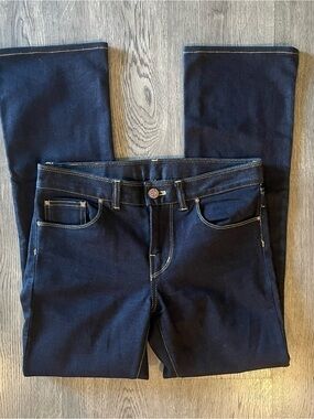Shockoe Atelier Women’s Bootcut Denim Jeans